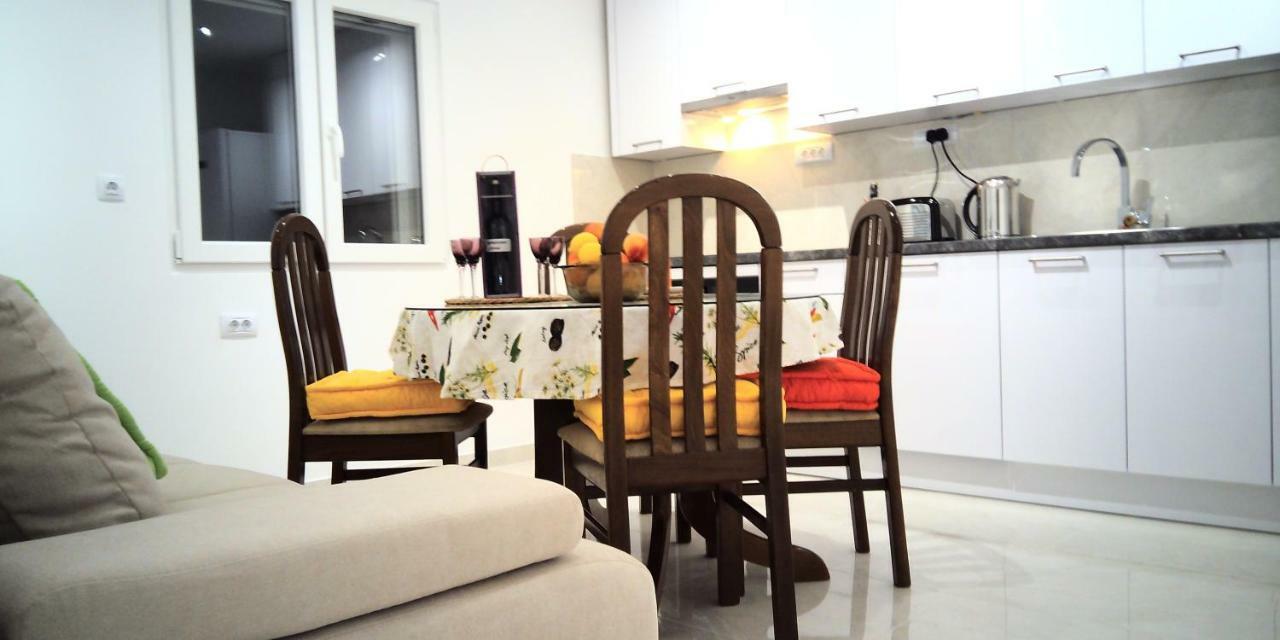 Apartment Marina Komiža Extérieur photo